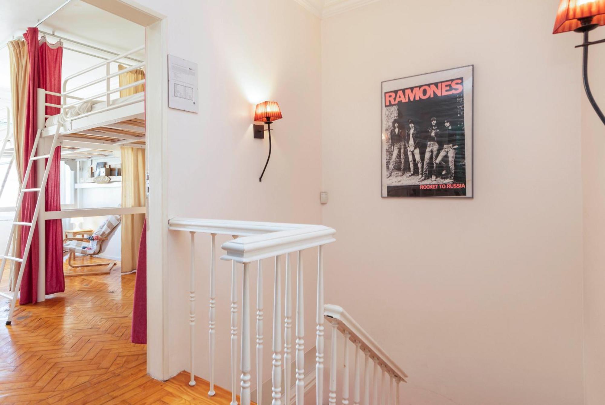 Nesha Guesthouse Lisboa Extérieur photo