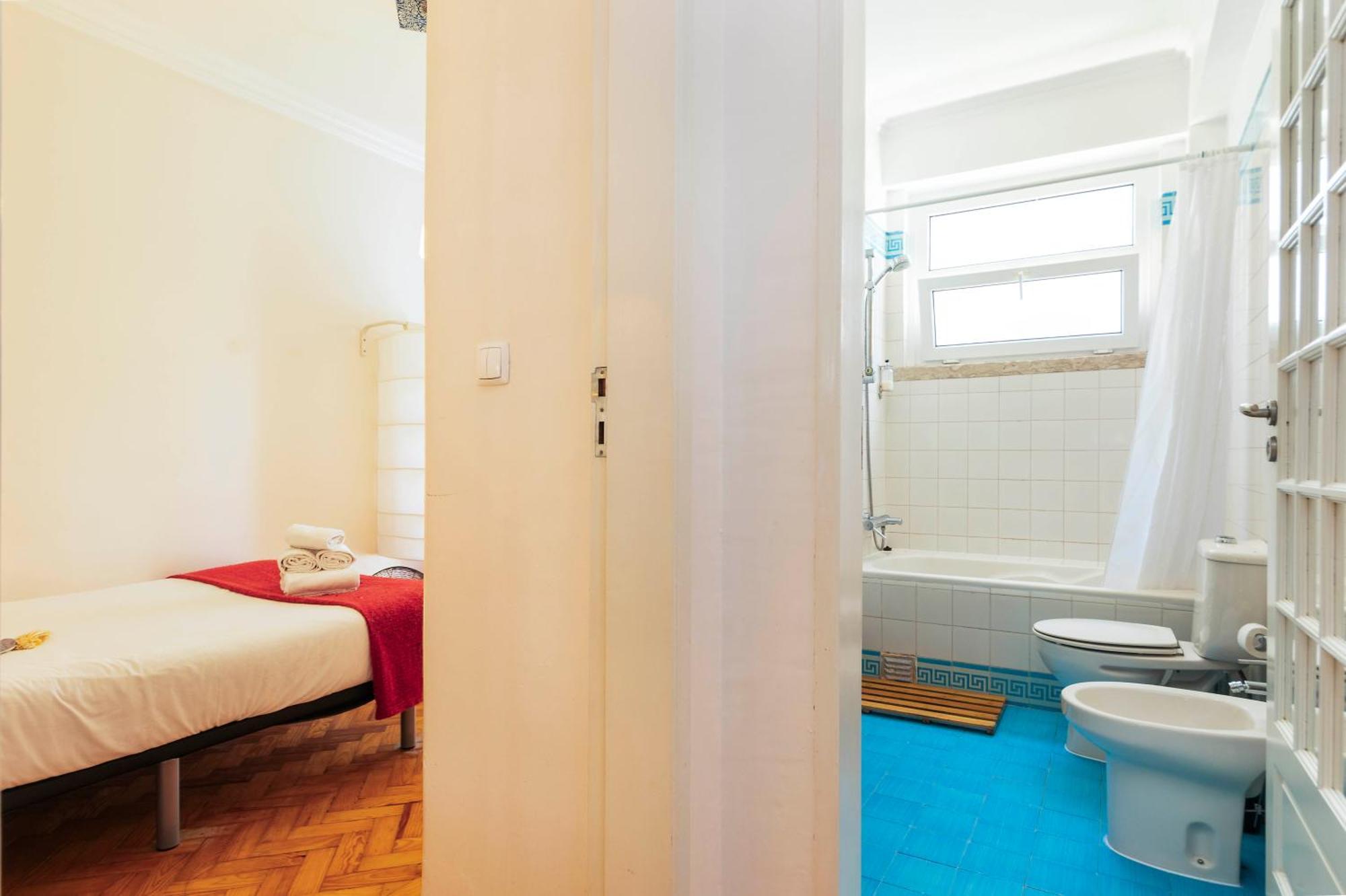 Nesha Guesthouse Lisboa Extérieur photo